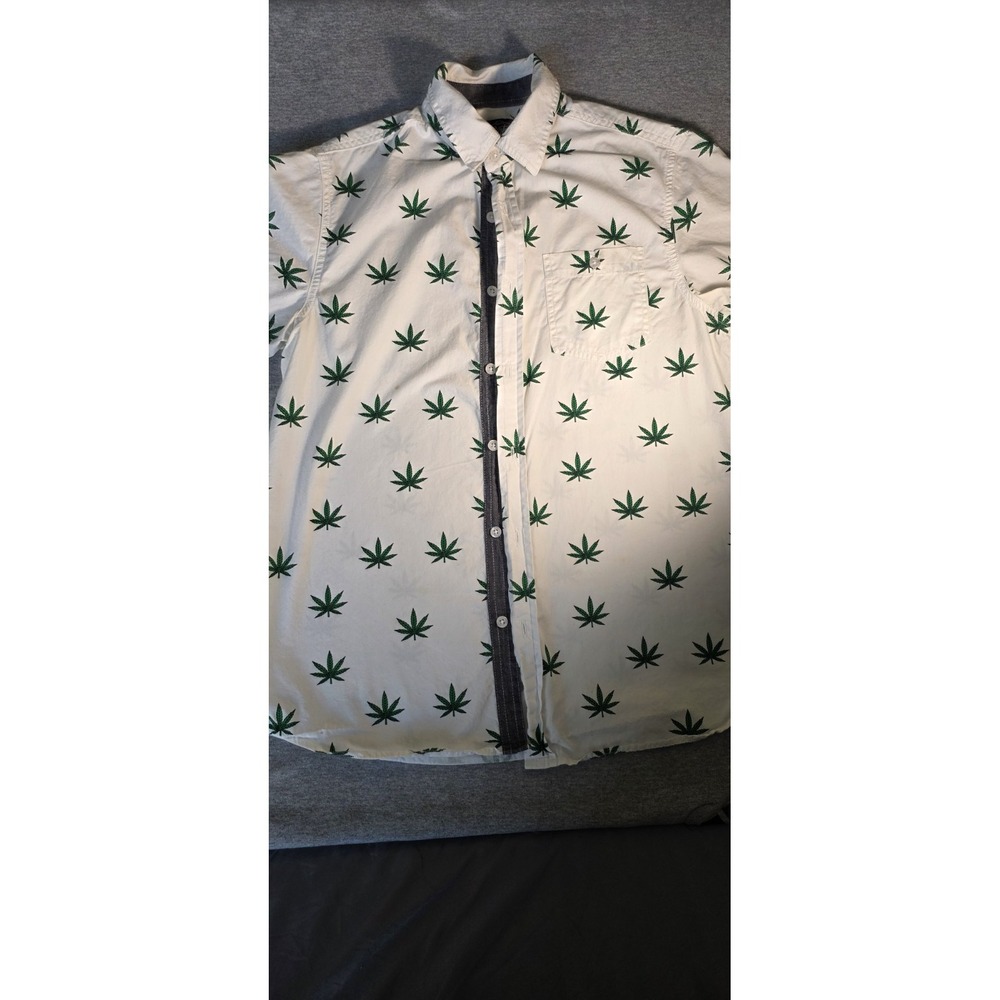 Eighty Eight Mens Small White Green Leaf Print Short Sleeve Button Down Shirt